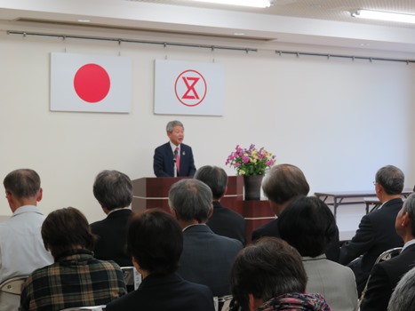 挨拶をする泉谷市長​の画像