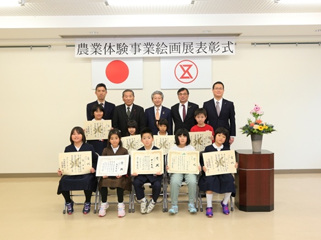 絵画展で受賞された皆さん​の画像