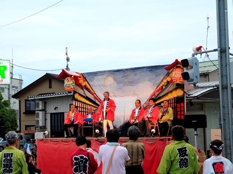 挨拶をする泉谷市長の画像