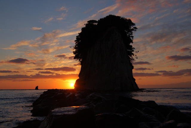 見附島