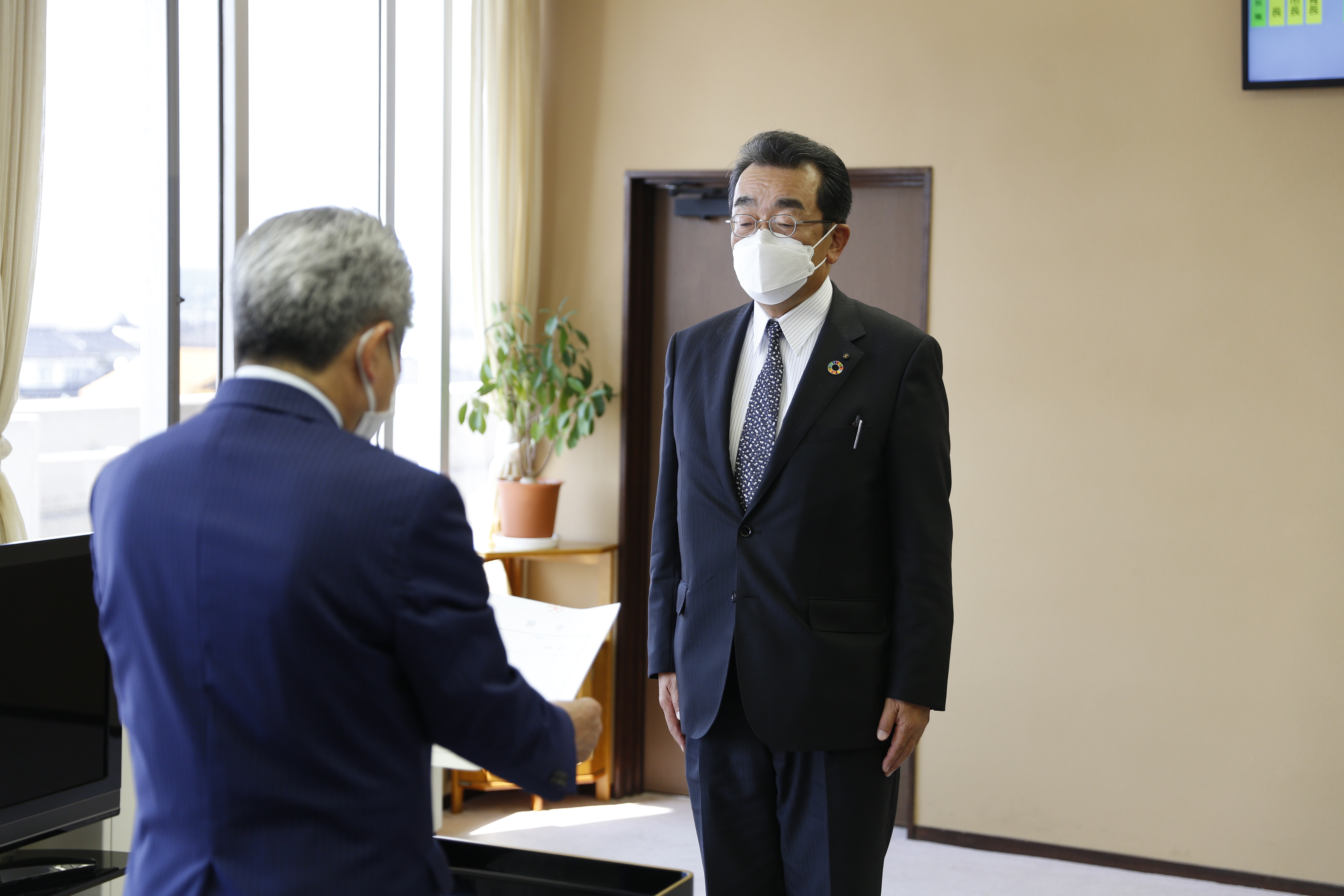 辞令を受ける金田副市長の画像