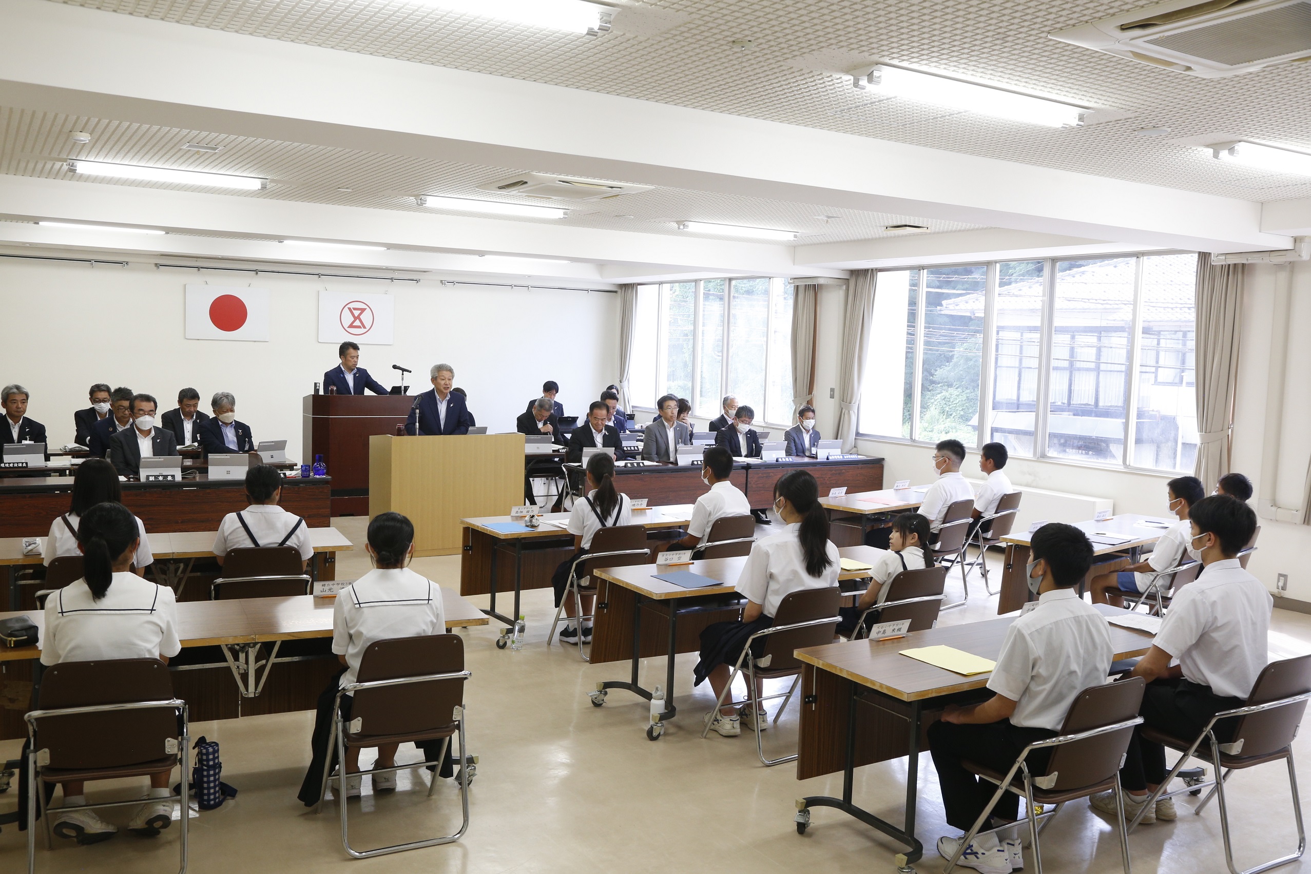 親子議会の様子の親子