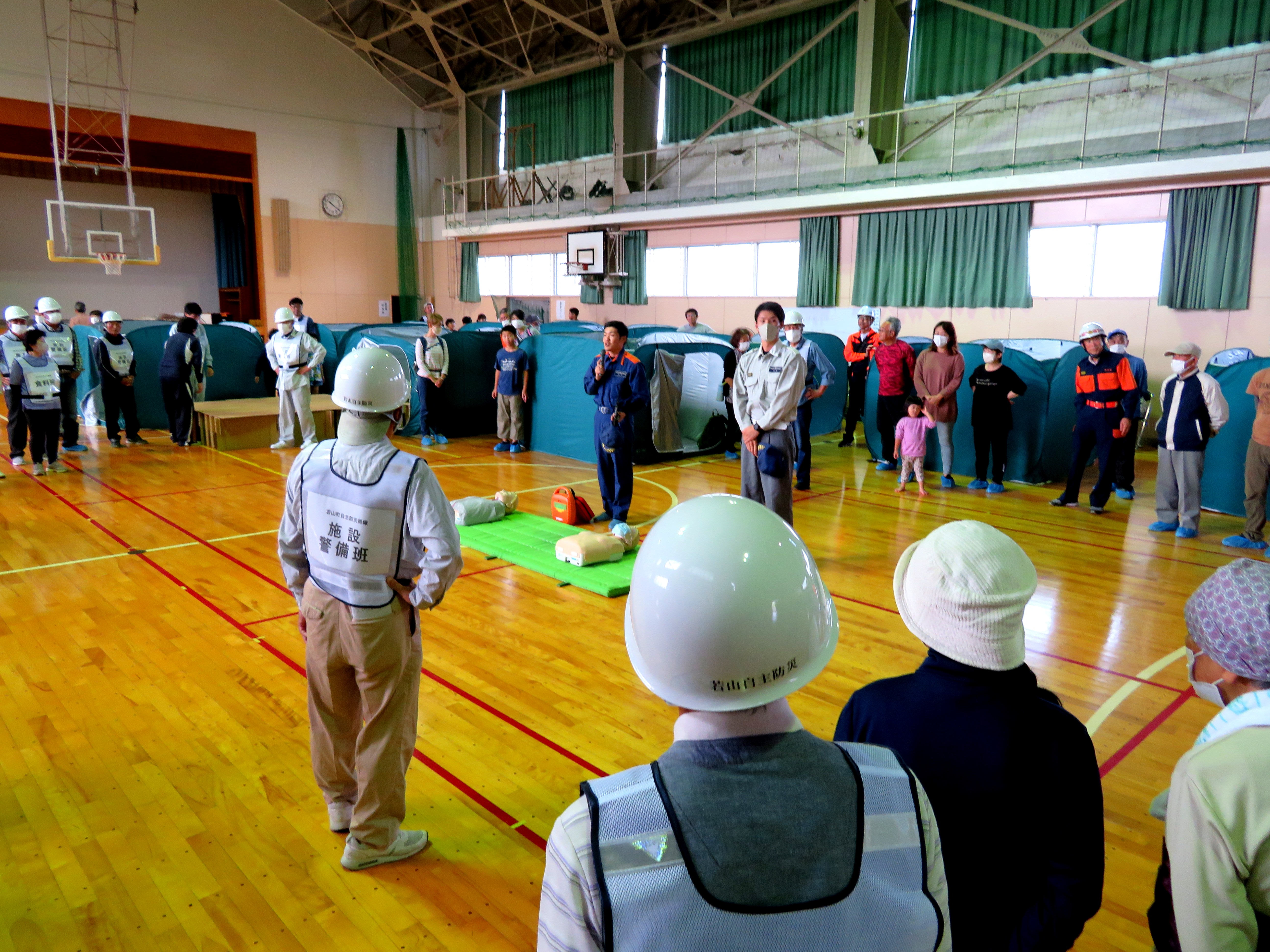 避難所開設訓練の様子の画像